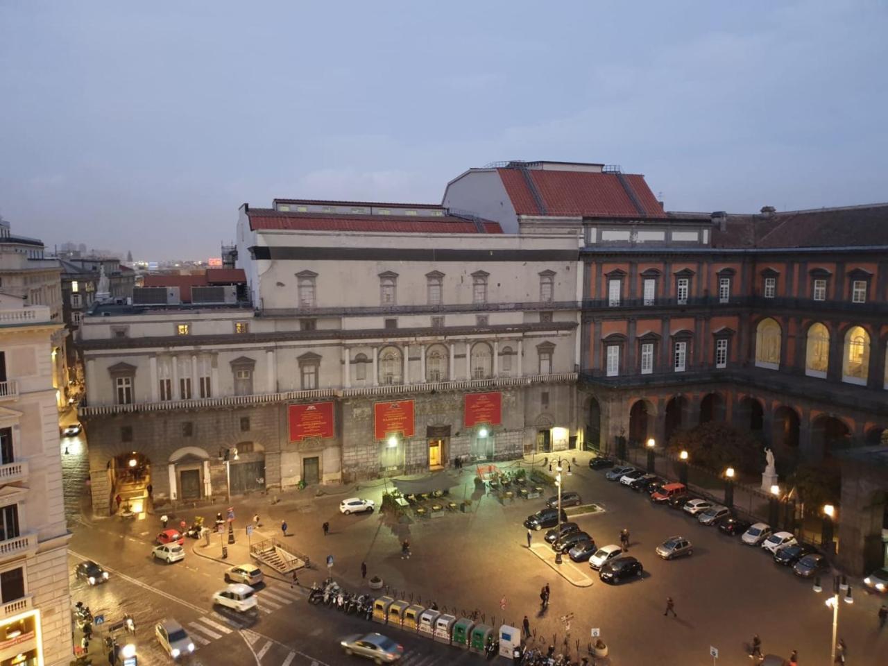 Domus Zapata Hotel Nápoles Exterior foto